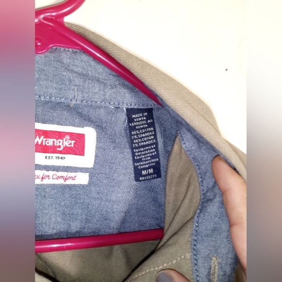 Wrangler Tan Button-Up Shirt - Picture 6 of 11